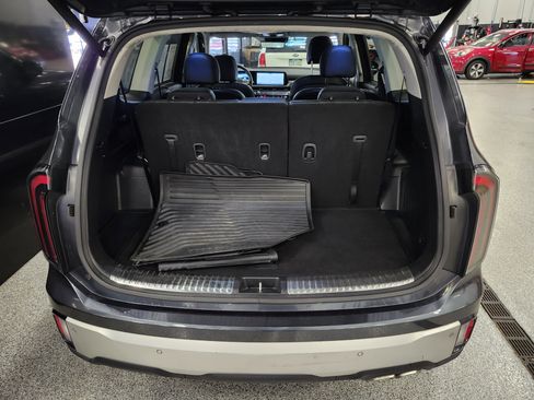 Used 2024 Kia Telluride SX Prestige AWD/4WD image 23
