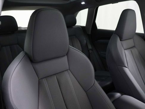 Certified 2025 Audi Q5 Prestige AWD/4WD image 21