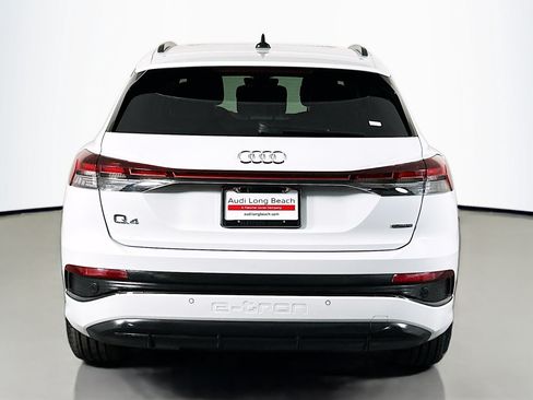 Used 2024 Audi Q4 e-tron Premium Plus w/ Premium Plus AWD/4WD image 3