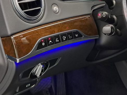 Used 2016 Mercedes-Benz Maybach S 600 image 27