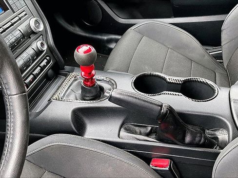 Used 2016 Ford Mustang Convertible RWD image 12
