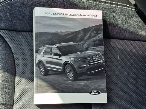 Used 2023 Ford Explorer ST w/ Equipment Group 401A AWD/4WD image 31