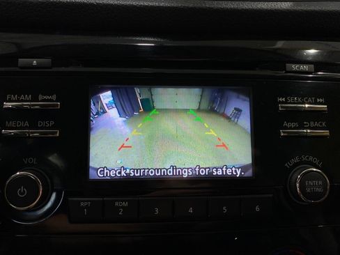 Used 2016 Nissan Rogue S w/ Appearance Package image 13