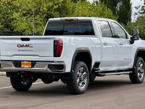 New 2026 GMC Sierra 3500 SLT w/ SLT Premium Package AWD/4WD image 4