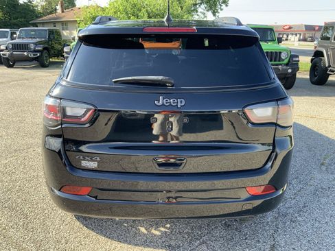 Used 2023 Jeep Compass High Altitude AWD/4WD image 10