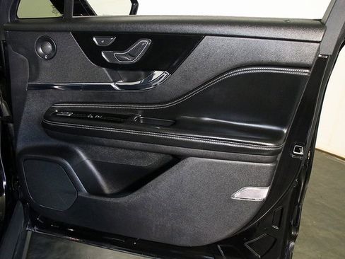 Used 2021 Lincoln Corsair Reserve w/ Equipment Group 201A image 34