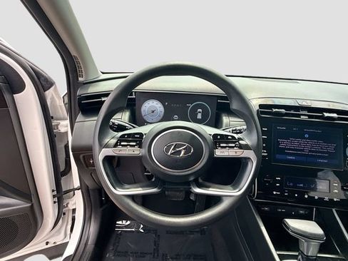 Certified 2024 Hyundai Tucson SEL FWD image 11