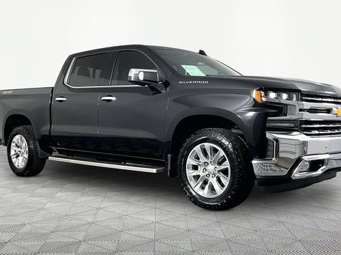 Used 2019 Chevrolet Silverado 1500 LTZ w/ LTZ Plus Package AWD/4WD image 3