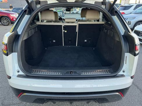 Used 2018 Land Rover Range Rover Velar R-Dynamic SE image 34