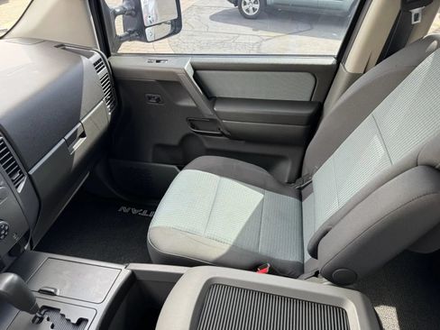 Used 2007 Nissan Titan SE AWD/4WD image 33