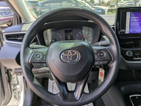 Used 2024 Toyota Corolla LE FWD image 29