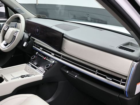 Used 2024 Hyundai Santa Fe Limited image 36