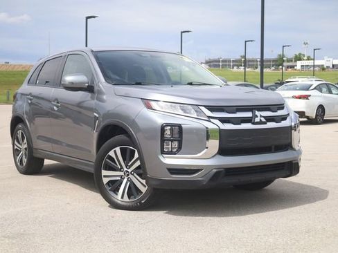 Used 2021 Mitsubishi Outlander Sport SE FWD image 2