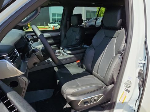 New 2026 Jeep Grand Wagoneer 4WD w/ Quick Order Packge 29V Upland image 14