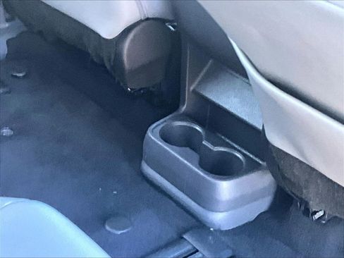 Used 2023 Toyota Sienna XLE image 17