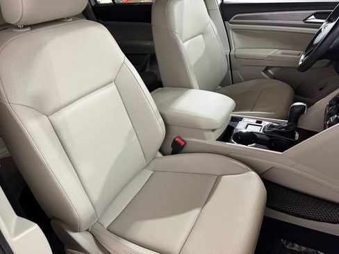 Used 2021 Volkswagen Atlas SEL FWD image 31