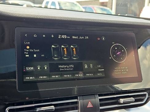 Used 2022 Kia Niro Touring Special Edition FWD image 18