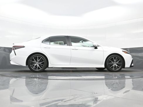 Used 2024 Toyota Camry SE w/ Audio Upgrade Package FWD image 35