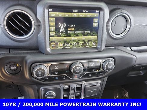 Used 2023 Jeep Wrangler Unlimited Sahara image 16