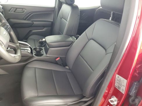 Used 2024 Chevrolet Colorado Trail Boss w/ Advanced Trailering Package image 12