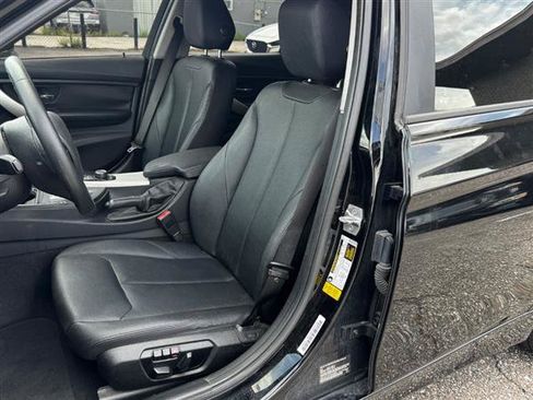 Used 2015 BMW 320i Sedan RWD image 7