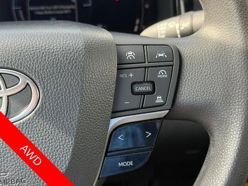 Used 2025 Toyota Camry LE AWD/4WD image 20