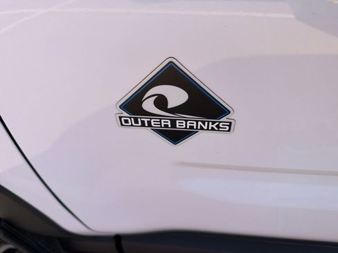Used 2024 Ford Bronco Sport Outer Banks AWD/4WD image 9