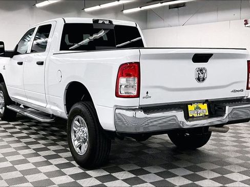 Used 2024 RAM 3500 Tradesman w/ Chrome Appearance Group image 3