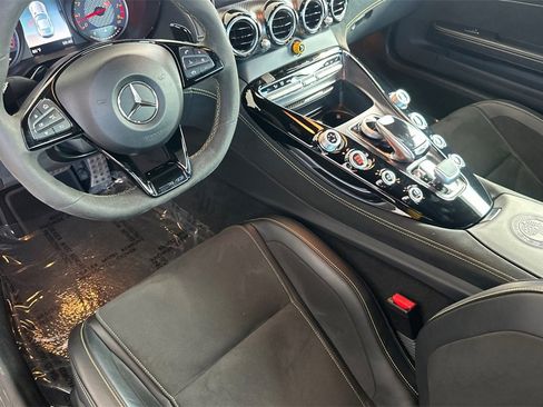 Used 2019 Mercedes-Benz AMG GT R image 4