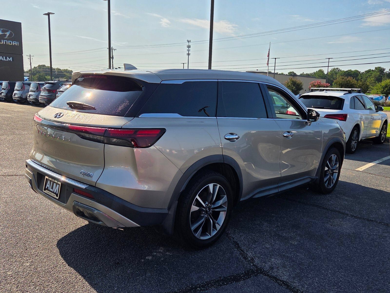 Used 2022 INFINITI QX60 Luxe w/ Vision Package FWD image 14