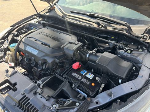 Used 2013 Honda Accord Touring image 16