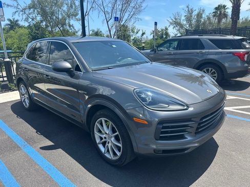 Used 2019 Porsche Cayenne E-Hybrid AWD/4WD image 5