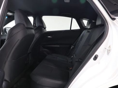 Used 2023 Toyota Venza Nightshade AWD/4WD image 29