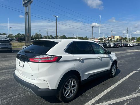 Used 2024 Ford Edge SEL AWD/4WD image 5
