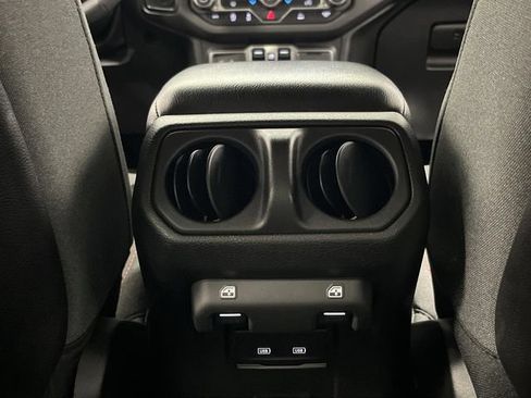 Used 2024 Jeep Wrangler Unlimited Rubicon image 31