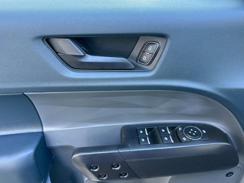 Certified 2024 Ford Maverick Lariat w/ Black Appearance Package image 11