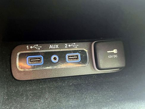 Certified 2022 Jeep Grand Cherokee Limited image 30