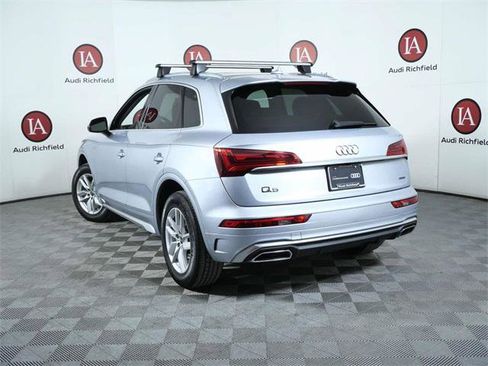Used 2023 Audi Q5 2.0T Premium w/ Convenience Package image 6