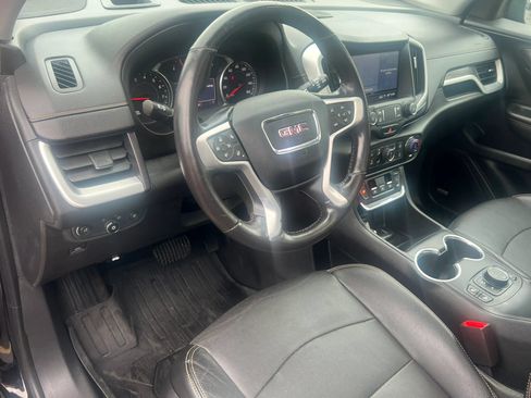 Used 2021 GMC Terrain SLT w/ Infotainment Package II AWD/4WD image 14