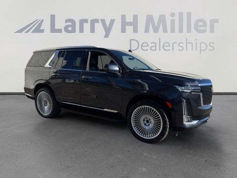 Used 2024 Cadillac Escalade Premium Luxury image 7