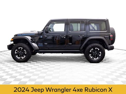 Used 2024 Jeep Wrangler Unlimited Rubicon 4xe image 2