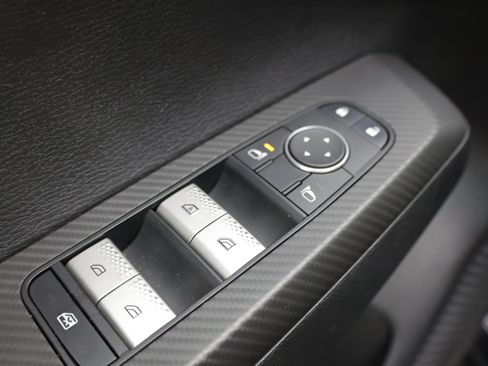 Used 2024 Mitsubishi Outlander ES FWD image 15