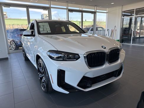 New 2025 BMW X4 M image 2