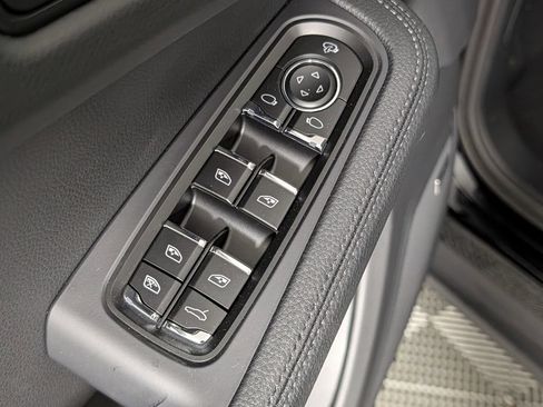 New 2026 Porsche Macan AWD/4WD image 27