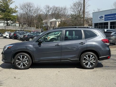 Used 2023 Subaru Forester Limited image 11