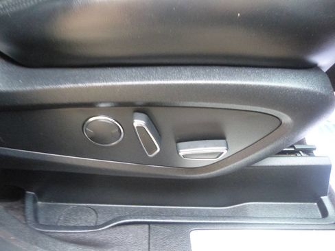 Used 2017 Lincoln MKC Select AWD/4WD image 48