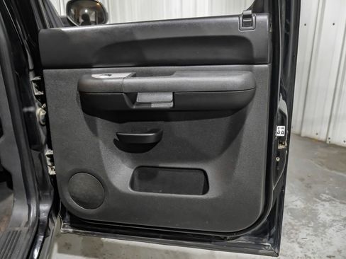 Used 2010 Chevrolet Silverado 1500 LT w/ Regional Value Package image 41