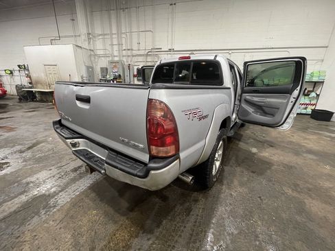 Used 2005 Toyota Tacoma 4x4 Double Cab image 19