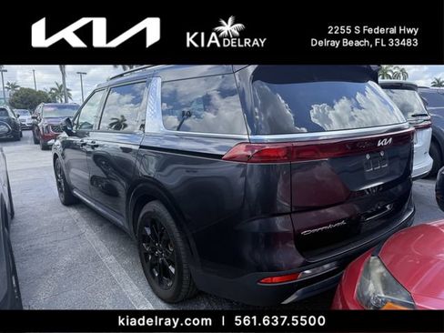 Certified 2022 Kia Carnival SX FWD image 8