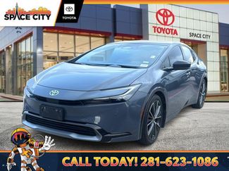 Used 2023 Toyota Prius Limited video 1